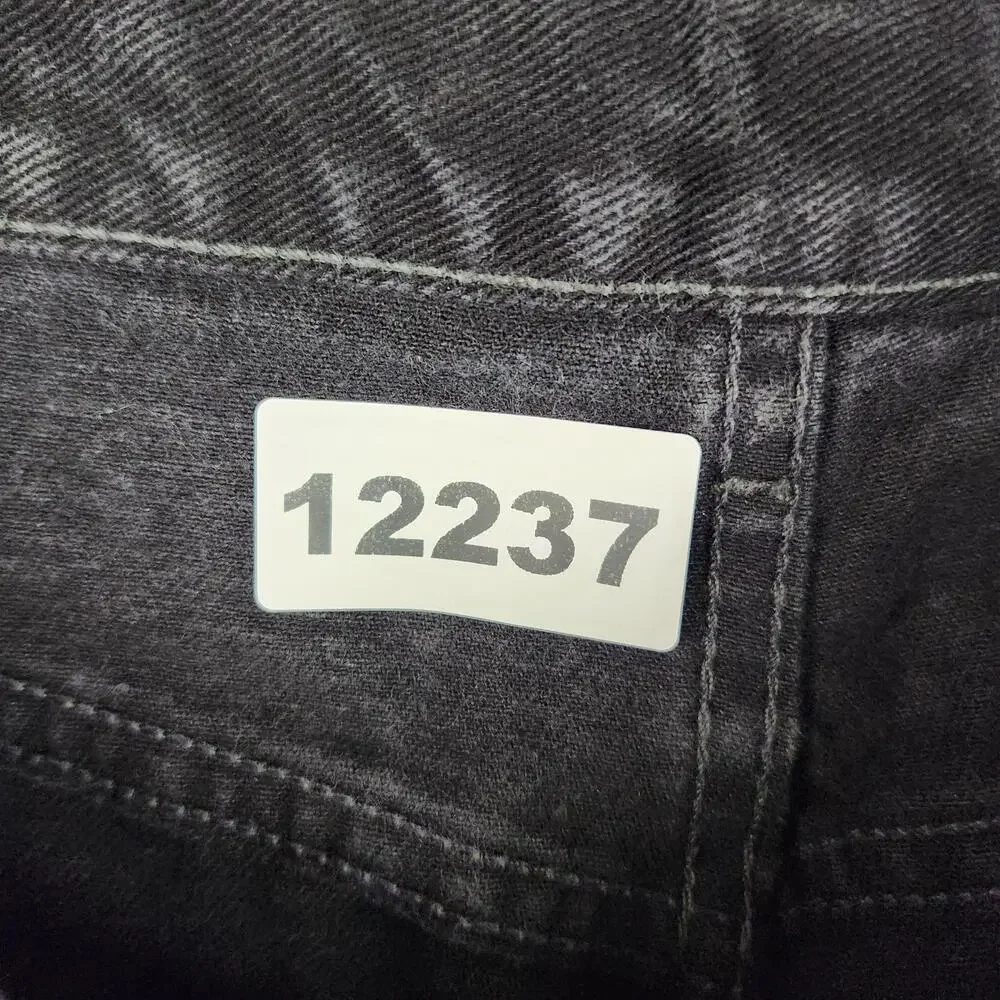 Levis measurements photos